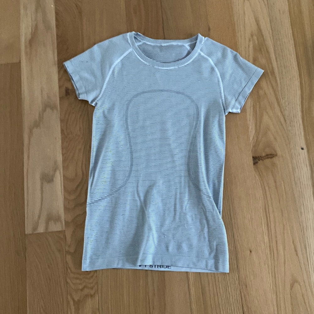 Lululemon top
